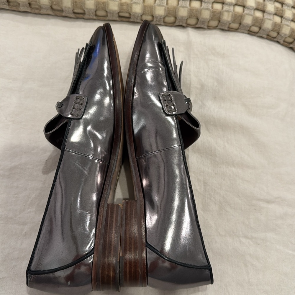 Louise et Cie Black Patent Leather Loafers with Fringe - Picture 8 of 10